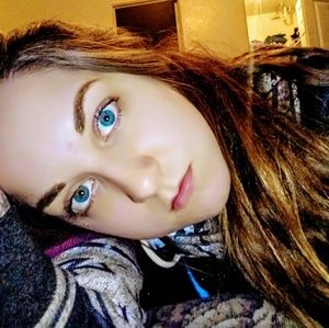 Meet your Posher, Kelley